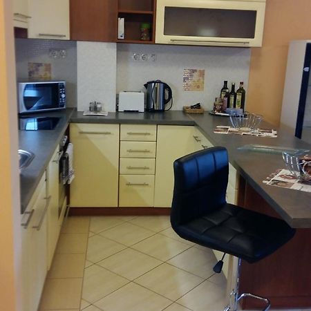 Isabell Apartments Дьєр Екстер'єр фото