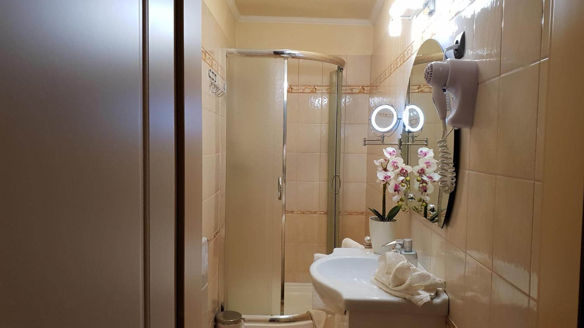 Isabell Apartments Дьєр Екстер'єр фото