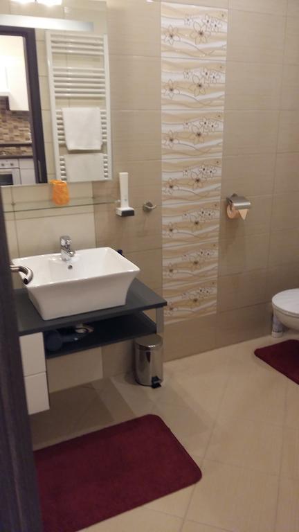 Isabell Apartments Дьєр Екстер'єр фото